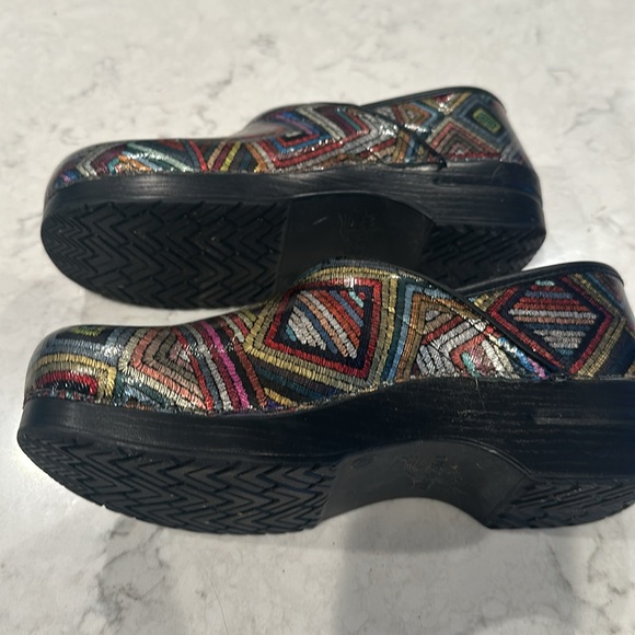 Multicolor dansko worn twice! - Picture 7 of 7